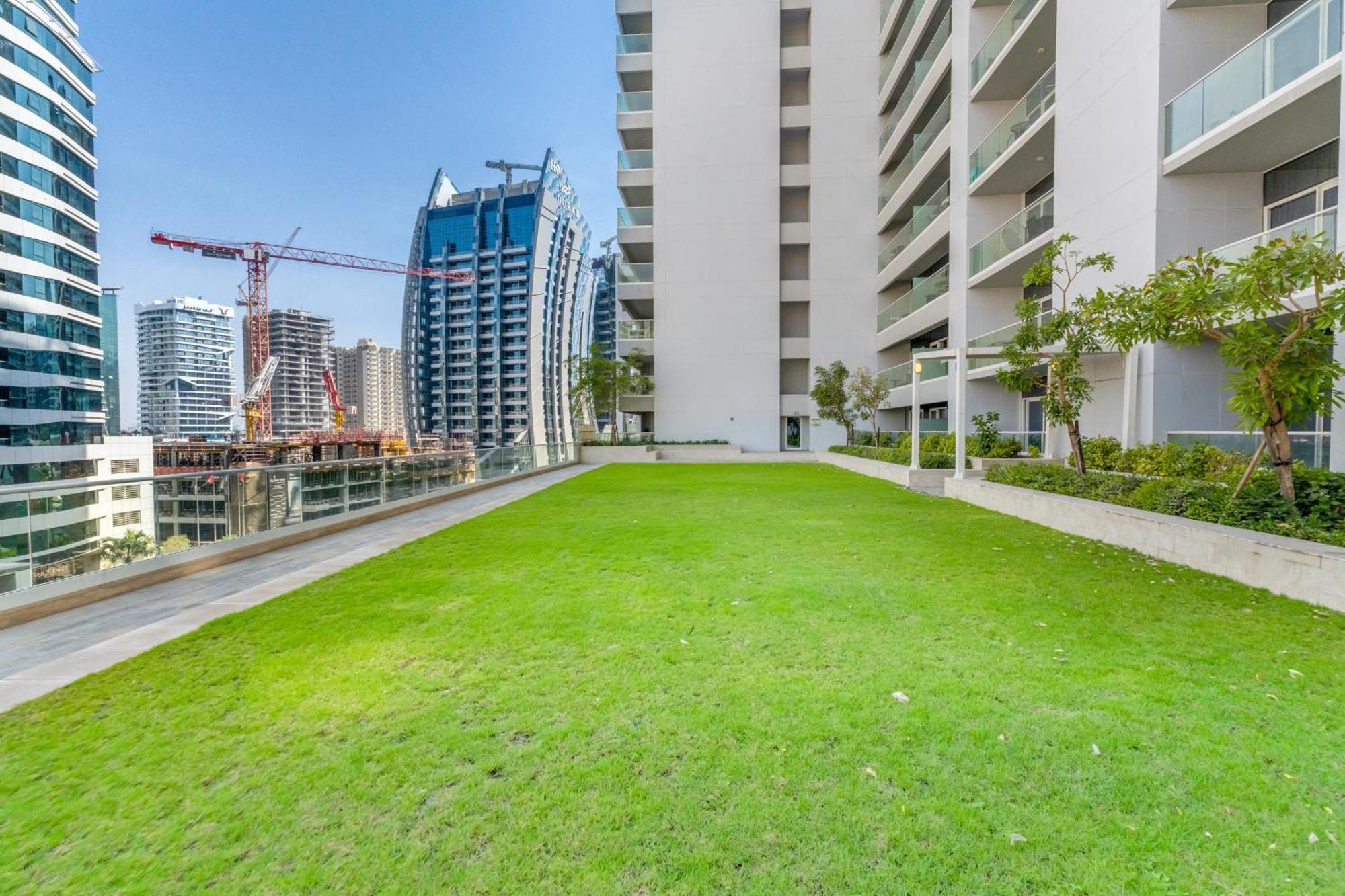 Wonderful Reva Aparthotel Downtown Dubai Exterior photo